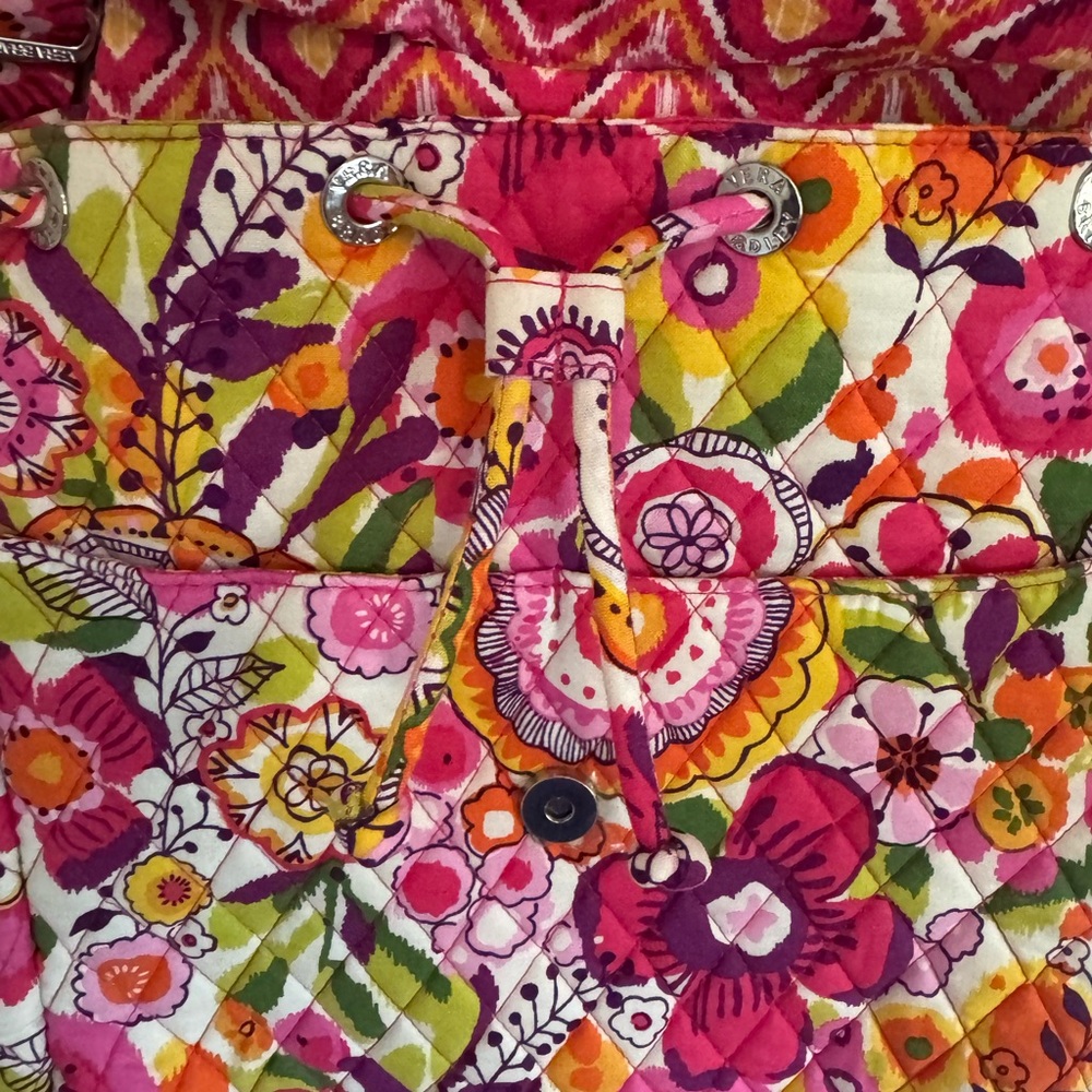 NWT Vera Bradley backpack convertible tote in Clementine pattern - Picture 15 of 15